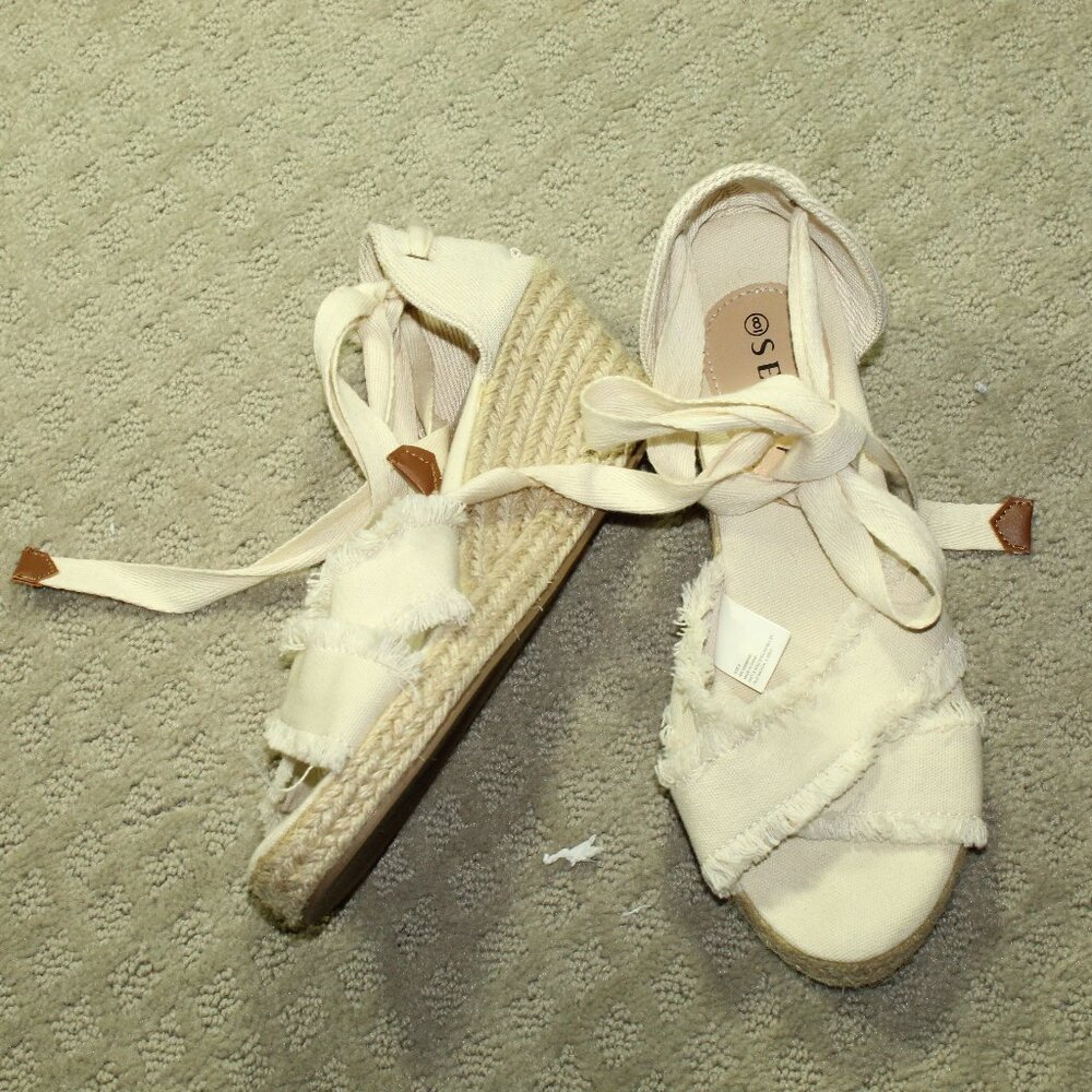 Serra Women's 8 Cream Canvas Espadrille Wedge Ankle Tie Heels